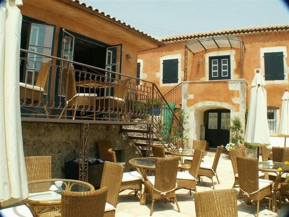 Museum Hotel George Molfetas 아르고스톨리온 외부 사진